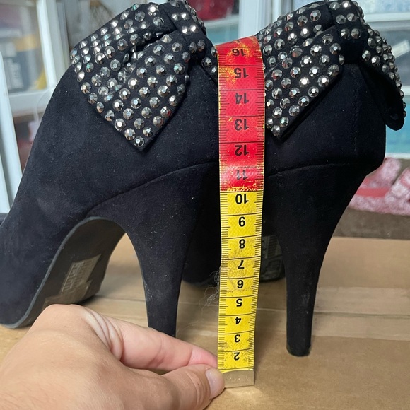 π3/$12π F21 5β Black Pumps - Picture 4 of 5